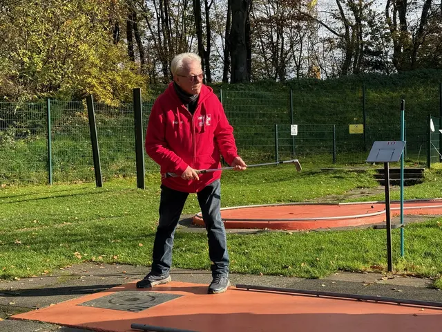 Heinz Pribyl an Bahn 10.