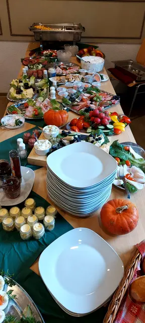 Wieder in gemütlicher Runde samstagvormittags frühstücken und dabei…