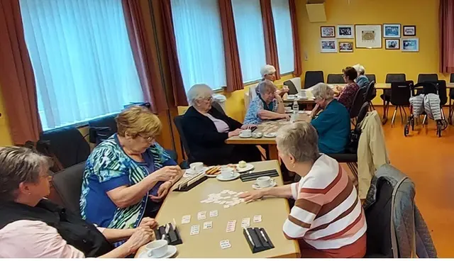 Zusammen mit Gleichgesinnten in gemütlicher Runde spielen:				                                                          Im Café Spiel mit Spaß Wambel ist dies an jedem 1. Dienstag im Monat möglich.


