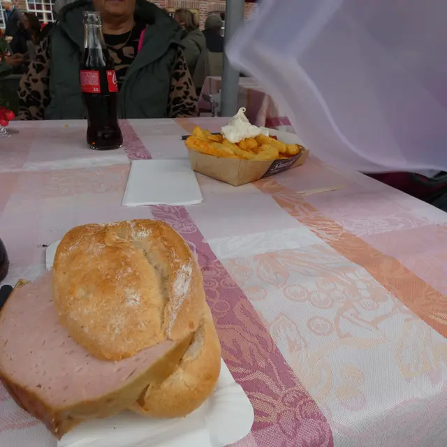 Leberkäse --schmeckte sehr gut .