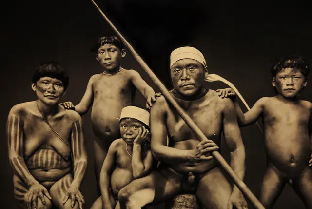 Pinu-Korubo-Familie, indigenes Territorium der Korubo im Bundesstaat Amazonas 2017
Die Genetik kann man nicht verleugnen ;-))