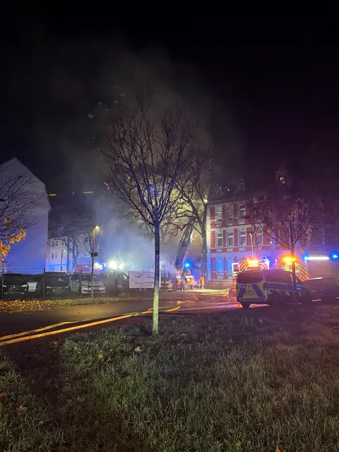 Vollbrand eines Leerstehenden Gebäude in BZ  | Foto: Feuerwehr Gelsennkirchen