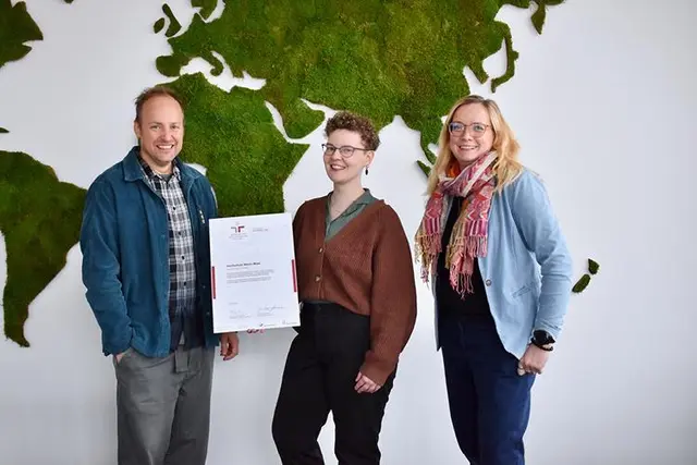 v.l.n.r.: Prof. Dr. Jörg Petri, Vizepräsident für Studium, Lehre und wissenschaftliche Weiterbildung, Julia Miersch, Stabstelle Gleichstellung und Familienservice und Prof. Dr. Tatiana Zimenkova, Vizepräsidentin für Internationales und Diversität  | Foto: HSRW_Johannes Bäumer