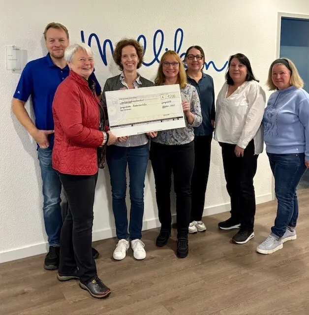 Personen v.L.n.R: Gerrit Mac (Borchers), Margarete Bannert (Kinderherzhilfe) Claudia menzel (Borchers), Anke Kochems-Twardokus (Kinderherzhilfe), Claudia Menzel Andrea Müller, Sonja Omahen (Borchers),  | Foto: Borchers GmbH