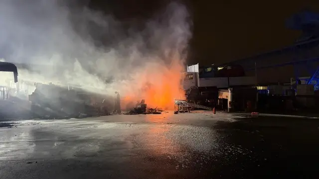 Blick auf den Brand. | Foto: Feuerwehr Essen