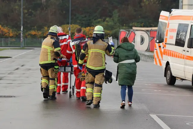 Feuerwehr organisiert den Patiententransport; | Foto: Feuerwehr Essen