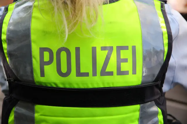 Bild Schepers Text Polizei Recklinghausen  / 19-Jähriger nach Vorwurf des sexuellen Missbrauchs festgenommen