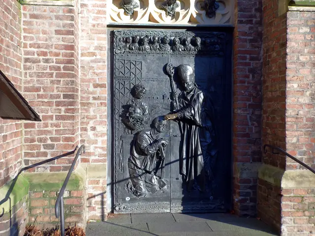 Skulpturen-Tür Marien Basilika Kevelaer | Foto: Siegmund Walter, 21.11.2025