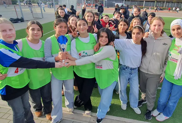 Mädchen-Fußball-Pausenliga: Was vor drei Jahren als Ergänzung zur gemischten Fußball-Pausenliga begann, ist längst ein Herzensprojekt geworden. | Foto: Thomas Facklam