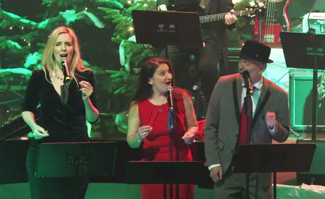 Weihnachtsshow im Parktheater Iserlohn: "Wild Wald Christmas" | Foto: Ulrich Rabenort