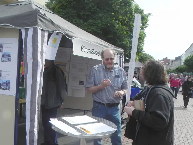 Die BürgerSolarBeratung ist regelmäßig mit Ständen in Hilden präsent. Die Beratungstermine finden bei den Interessenten vor Ort statt. | Foto: privat