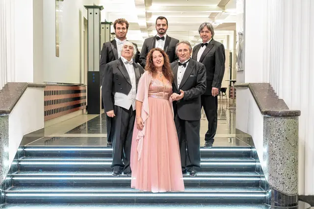 Das Programm will Opernkenner wie Klassik-Neulinge gleichermaßen überzeugen. Andrea Hörkens moderiert den Abend. | Foto: projektart.eu