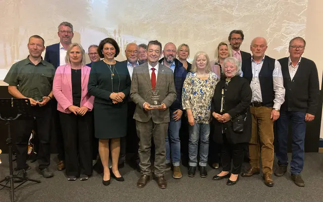 Die Stadt Marl hat jetzt ihre ehemaligen Ratsmitglieder im Grimme-Institut gebührend verabschiedet. Die Politikerinnen und Politiker blicken auf 342 Jahre kommunalpolitische Arbeit zurück.

© Foto: Marler Zeitung