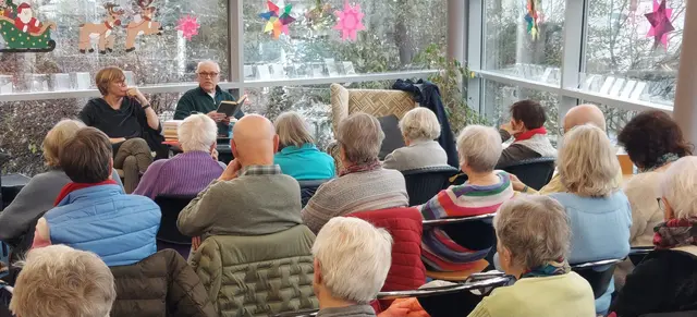 Machte den Auftakt zur Lesung beim letzten Café Leselust für dieses Jahr: Wolfgang Seebacher.
