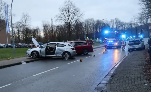 Die Unfallstelle an der Kettwiger Straße. | Foto: Polizei Mettmann