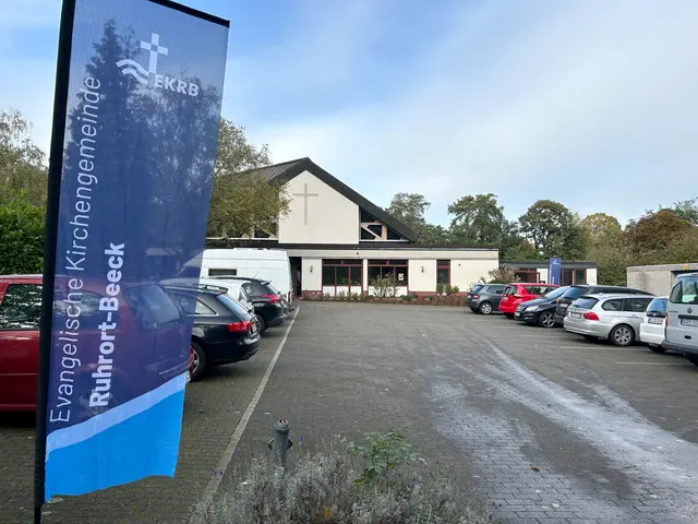 Hier ein Bild des Gemeindezentrums am Ostacker.
Foto: www.ruhortbeeck.de
