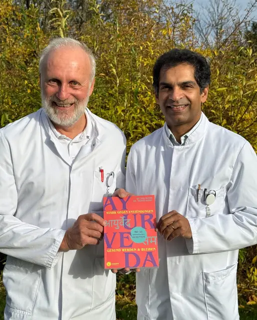 Ayurveda-Experten: Dr. Thomas Rampp und Dr. Syal Kumar | Foto: KEM