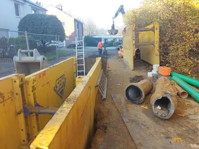 Die Arbeiten gehen dem Zeitplan entsprechend in der Robert-Koch-Straße voran.

© Foto: Stadt Marl / ZBH