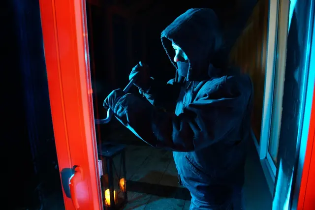 Symbolbild: Einbrecher am Werk | Foto: Polizei Mettmann