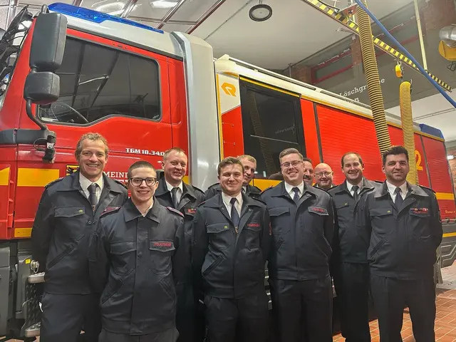 v.l. Henrik van Beek, Noah Konczak, Martin Landscheidt, Marlon Kühnen, Dominik Hartjes, Dominik Heuberg, Michael Hartjes,
Frank Coenen, Daniel Baltes und Marco Giesen | Foto: Freiwillige Feuerwehr Alpen