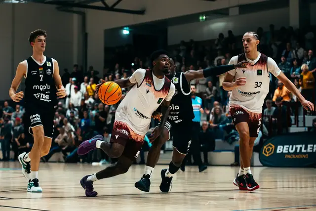 Archivbild: Glynn "Trey" Hubbard III im schnellen Angriff gegen die BSW Sixers | Foto: Calvin Vorsmann, cnipsr