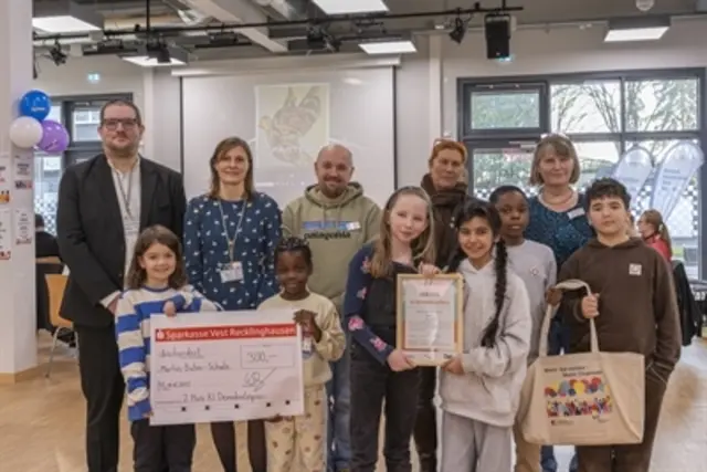 Die Martin-Buber-Schule aus Marl sicherte sich beim diesjährigen Demokratiepreis den 2. Platz. | Foto: Foto: Kreis Recklinghausen 