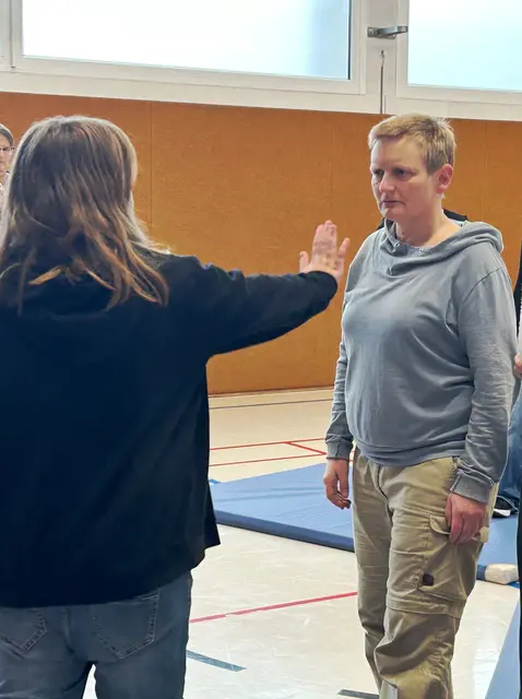 Selbstverteidigung/Selbstbehauptungskurs | Foto: Pressestelle Kreis Wesel, 17.12.2025, 11:37 Uhr