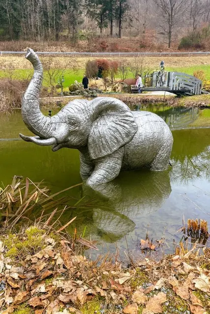 Elephant sculpture in the lake | Photo: Andreas Ingramm