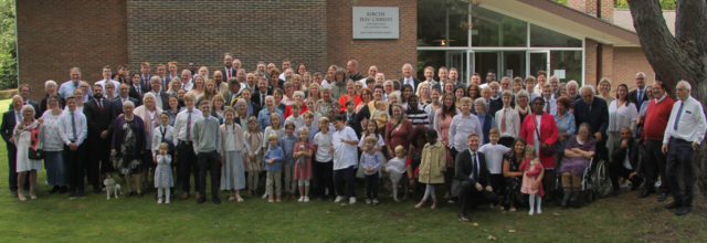Besucher des Festgottesdienstes | Foto: Werner Villwock