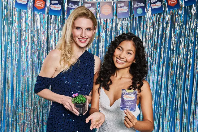 Auch diesmal bot der MillionenKracher wieder die attraktivste Chance, bei WestLotto eine Million Euro zu gewinnen. Bei der Ziehung, die an Silvester stattfand, wurden im ersten Gewinnrang sechs Gewinne à eine Million Euro vergeben. Die sechs Glückspilze kommen aus den Räumen Köln (2x), Duisburg, den Kreisen Düren sowie Warendorf und dem Hochsauerlandkreis. | Foto: Schlag &amp; Roy GmbH