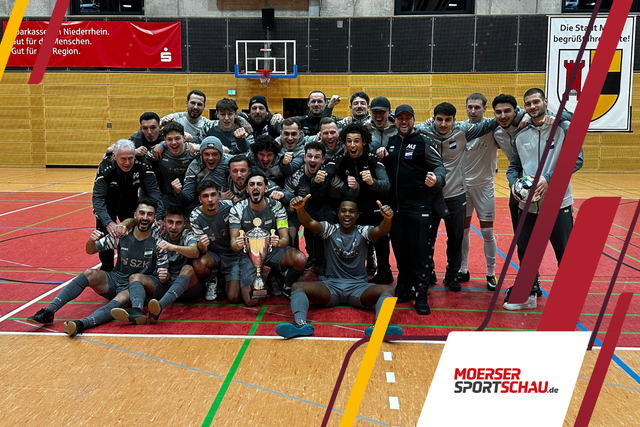 SV Scherpenberg in Siegerlaune und verdienter Sieger des Hallenstadtpokals | Foto: moersersportschau.de