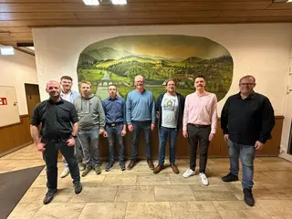 Der neue Vorstand der Schützenkompanie Glösingen.
Es fehlen Manfred Weber, Marlon Weber und Luis Brüggemann