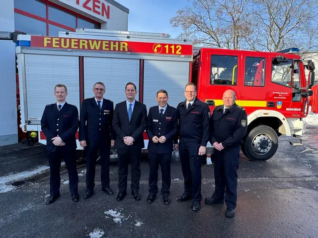 Präsidium mit Kreisbrandmeisterei und Landrat Jan-Christoph Schaberick | Foto: Kreisfeuerwehrverband Ennepe-Ruhr e.V.