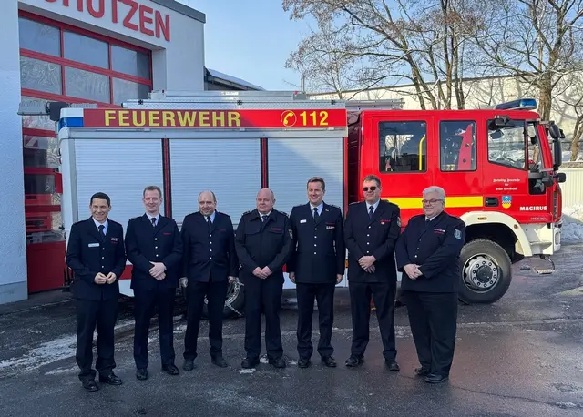 Das alte und neue Team der Pressestelle -  Mit dabei der Geehrte Christoph Schöneborn | Foto: Kreisfeuerwehrverband Ennepe-Ruhr e.V.