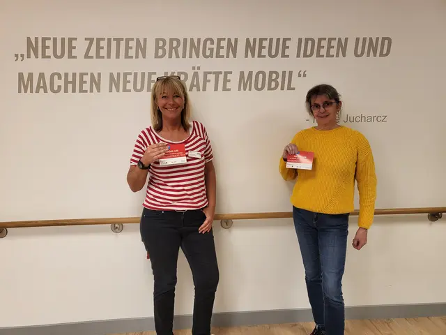 Laden auch 2026 wieder zum beliebten, monatlichen AusZeit Café -jeweils am letzten Montag im Monat- ein:
Heike Westenberger (AWO-Tagespflege, links im Bild) und
Ulrike Klotz (Seniorenbüro Brackel)  | Foto: AWO-Tagespflege Wickede