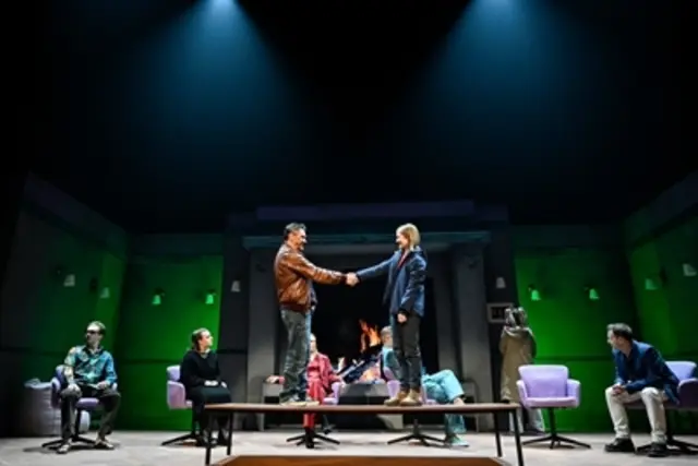 Packendes Krimi-Rätsel im Theater Marl
Das Westfälisches Landestheater inszeniert Charlotte Link‘ Bestseller „Am Ende des Schweigens“.

© © Volker Beushausen