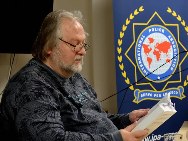 Michael Sankühler liest aus seinem Kriminalroman "Schicksalsvogel" | Foto: Uwe Klein