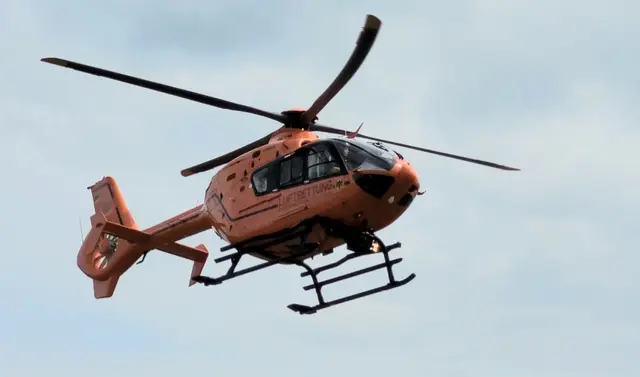 Bild Schepers Text Polizei Wesel  / Unfall auf Baustelle - Bauarbeiter fällt aus sechs Metern Höhe 