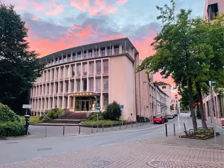 Imposantes Erscheinungsbild: Haus der Stromwirtschaft Ecke Delle / Ruhrstraße am Innenstadtpark "Ruhranlage" | Foto: TECHNIKUM MÜLHEIM, Archiv