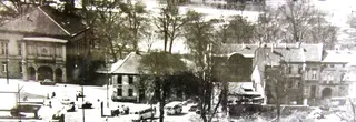 Vor dem heutigen HAUS DER STROMWIRTSCHAFT (damals noch Ruhrstraße 1) und dem CASINO war einst das Busterminal der Ruhrtalstadt Mülheim | Foto: TECHNIKUM MÜLHEIM, Archiv
