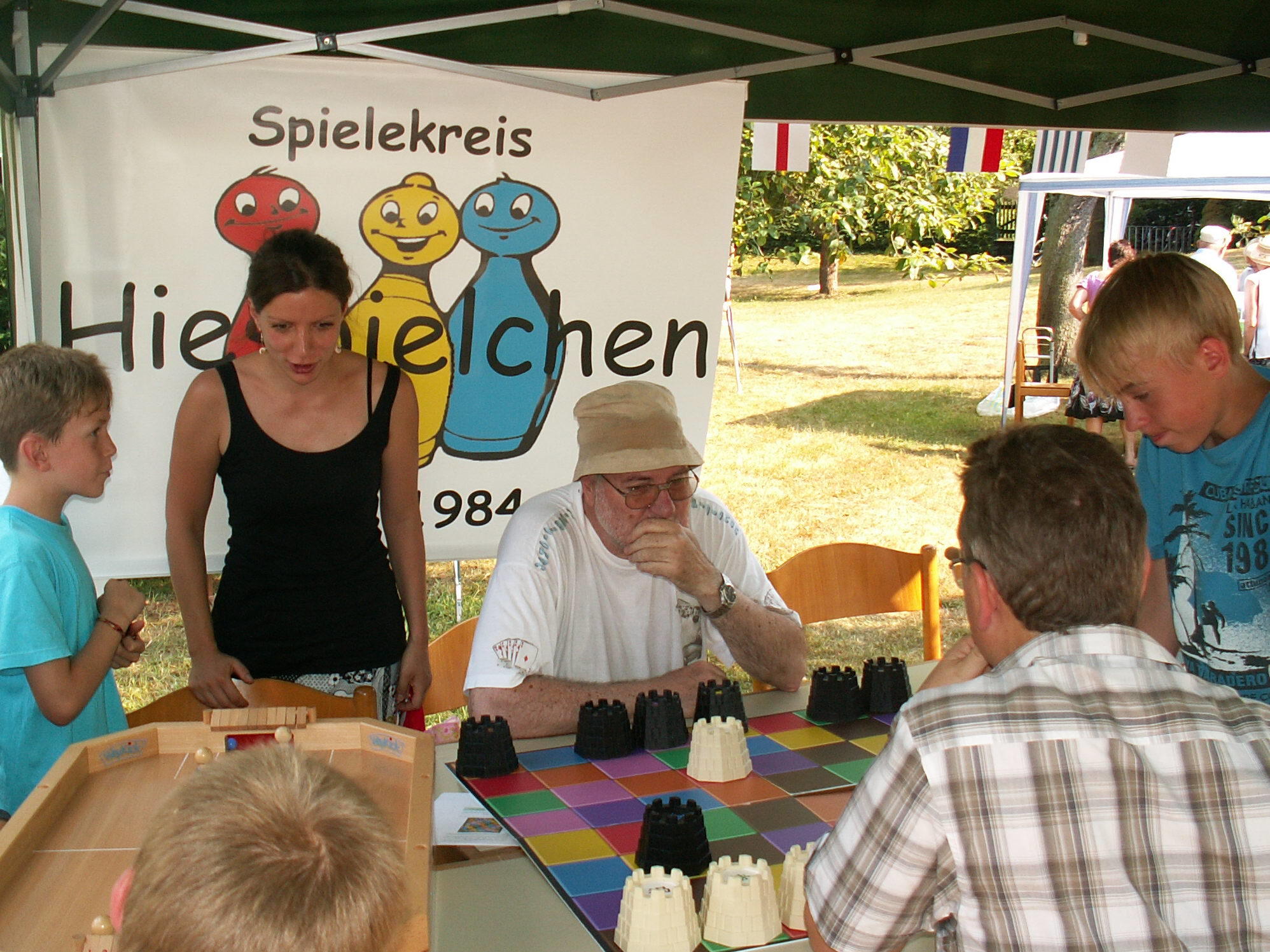Hiespielchen zeigt Kamisado beim Gemeindefest