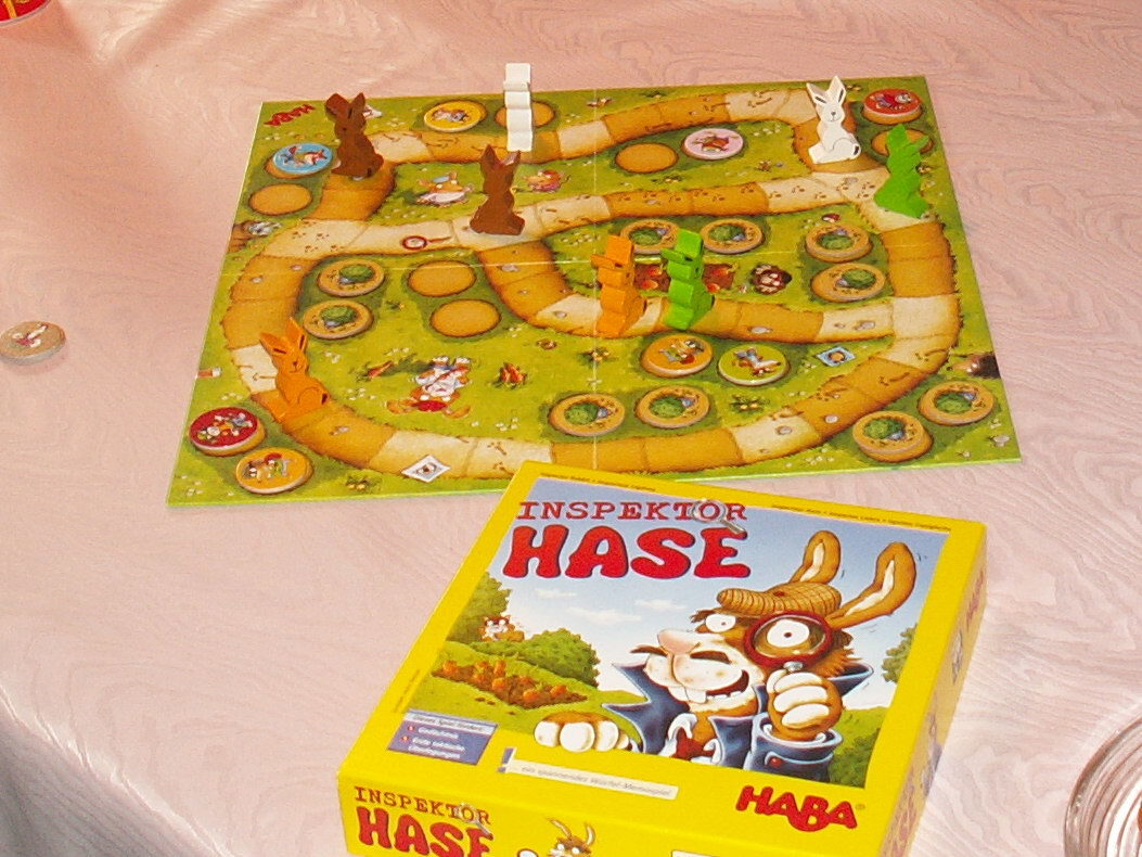 Wo verstecken sich die Ganoven? - "Inspektor Hase"