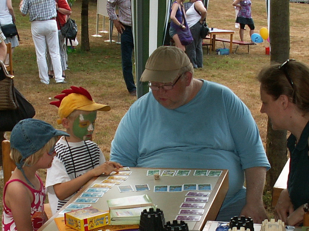 Gemeindefest in Hiesfeld und "Wo ist Mausi?"