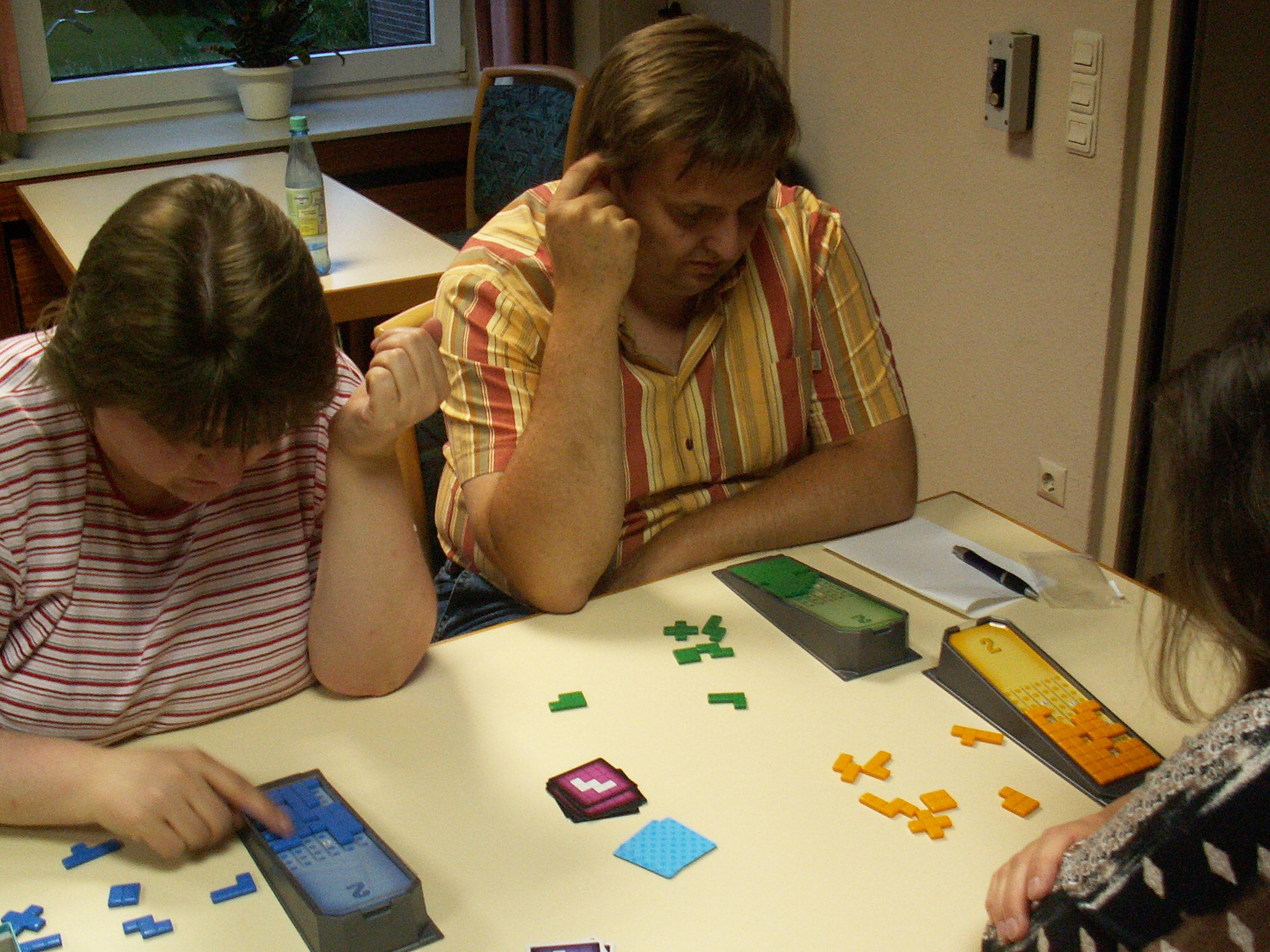 Der Spielekreis HIESPIELCHEN trifft sich an der Büngelerstraße