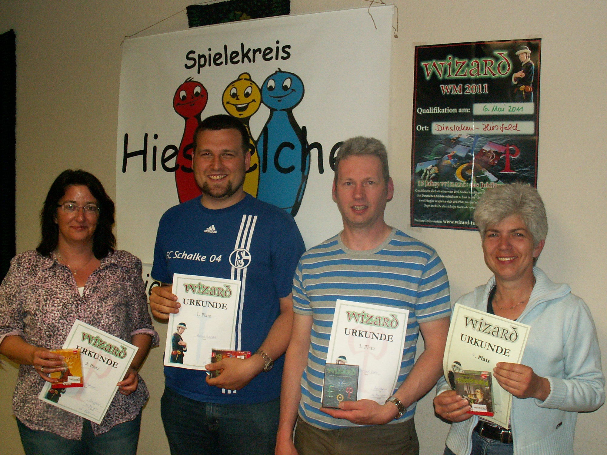 Die strahlenden Finalisten - von links: Angi (Zweite), Florian (Sieger), Raimund (Dritter) und Andrea (Vierte).