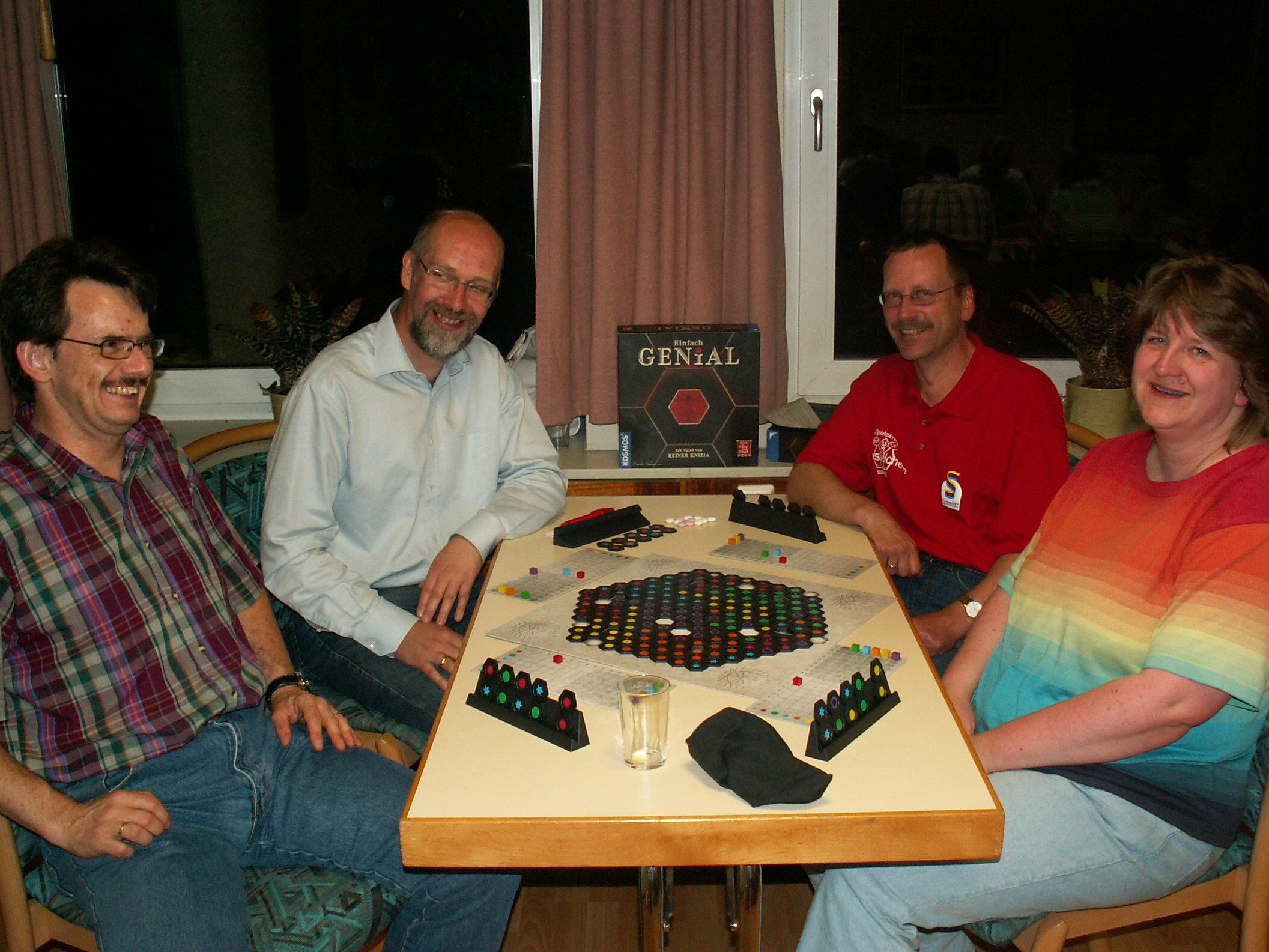 Das Finale beim "Einfach-Genial-Turnier" in Hiesfeld. Von links Franz-Peter, Rüdiger, Holger und Silvia.