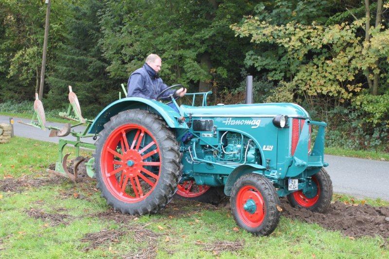 Die Lembecker Oldtimerfreunde präsentierten 2009 ihre Traktoren: Einer schöner als der Andere und ein Spielzeug nicht nur für Männer.