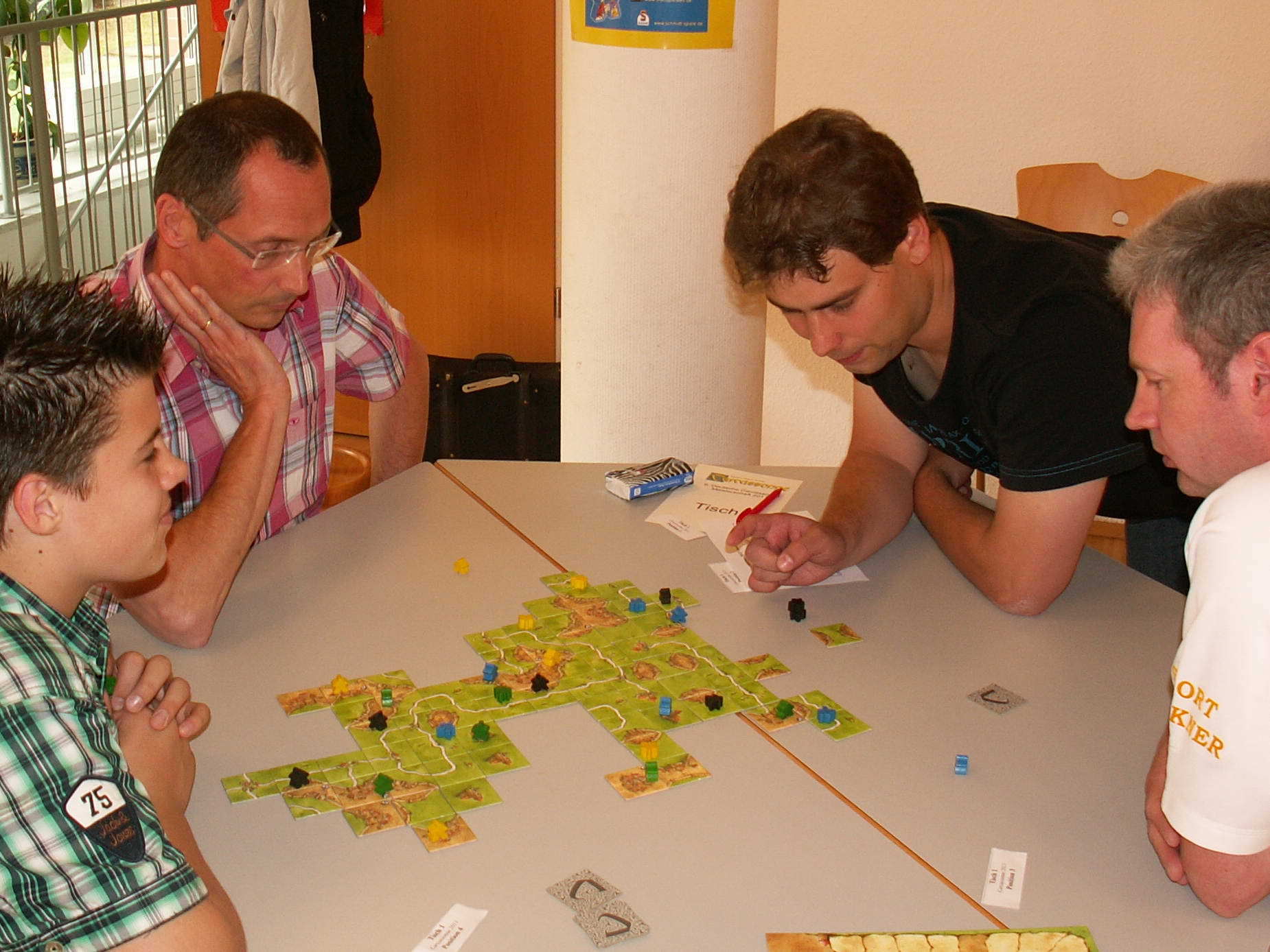 Vorrunde mit Jan, Klaus, Stefan und Raimund. Diese Partie konnte Stefan für sich entscheiden.
