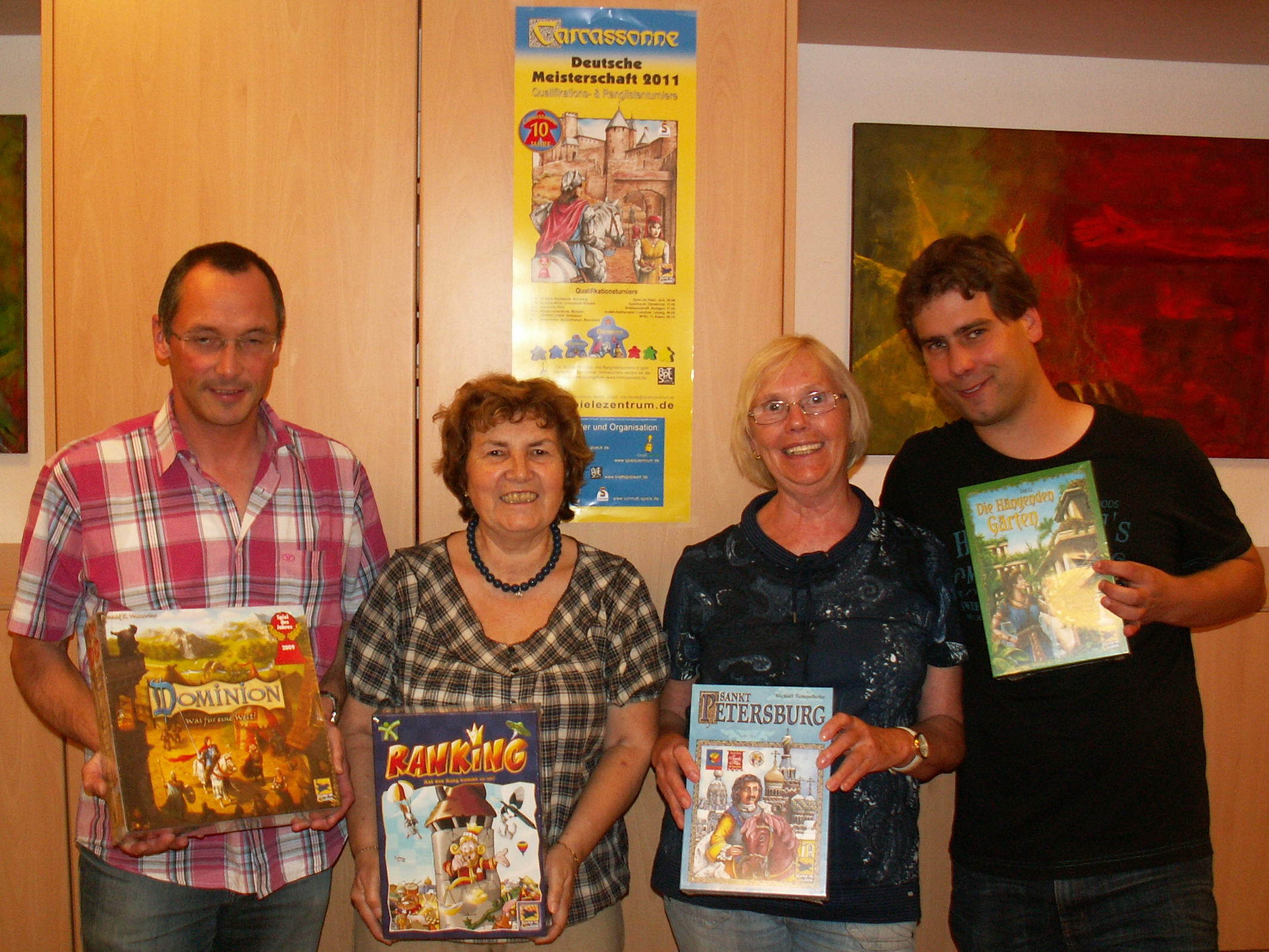 Die Sieger des Qualifikationsturniers in Hiesfeld von links nach rechts: Sieger Klaus Harings, Vierte Elke Westeroth, Dritte Rosi Preller und Zweiter Stefan Kopacz.
