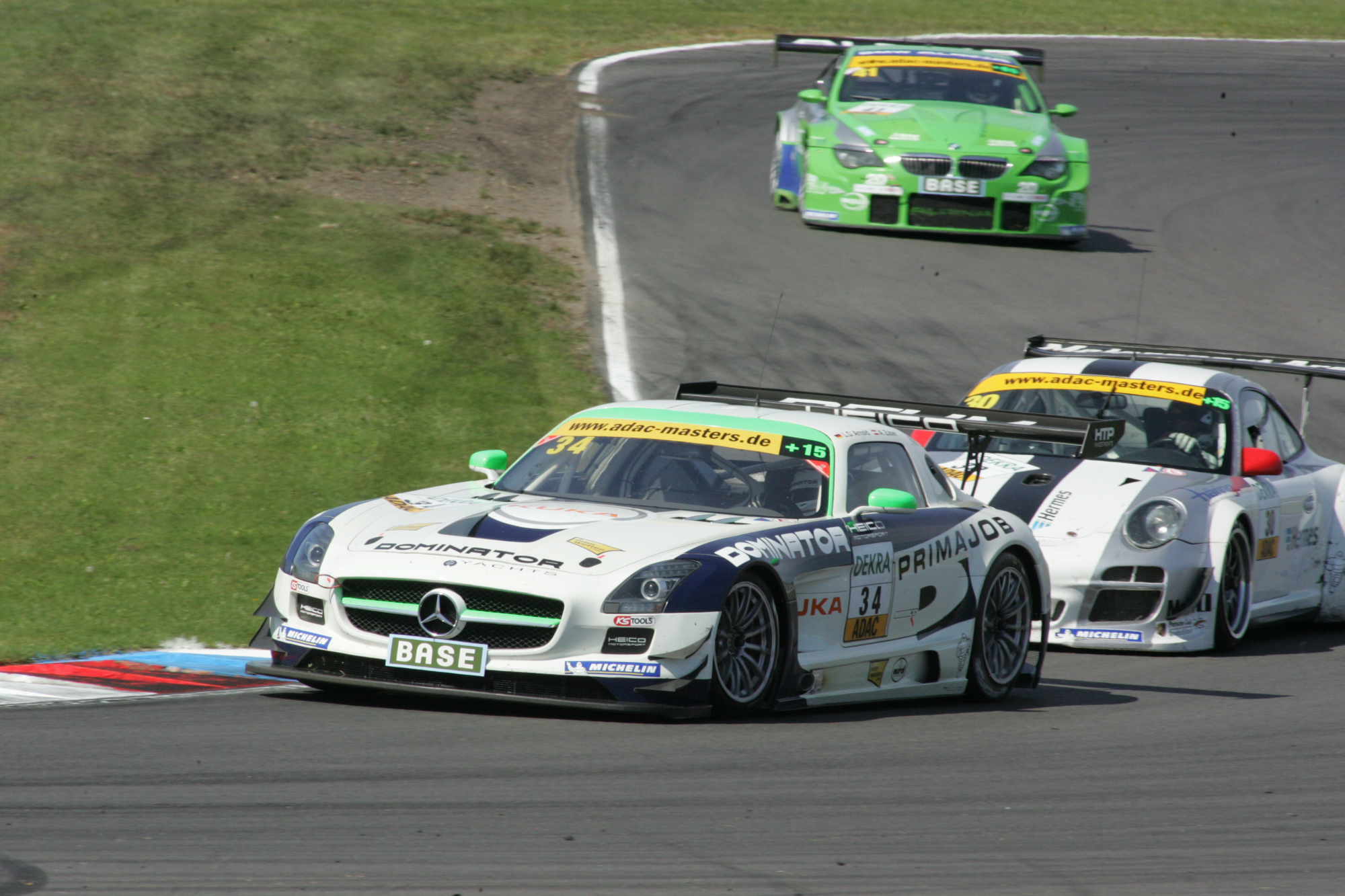 Lance David Arnold in der Schikane vor Turn 2